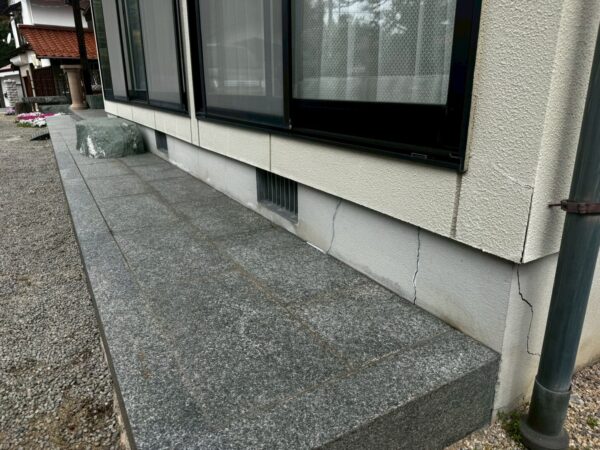 鳥取県米子市にて遮熱塗装メンテナンス〈外壁塗装・雨樋交換〉の施工前写真